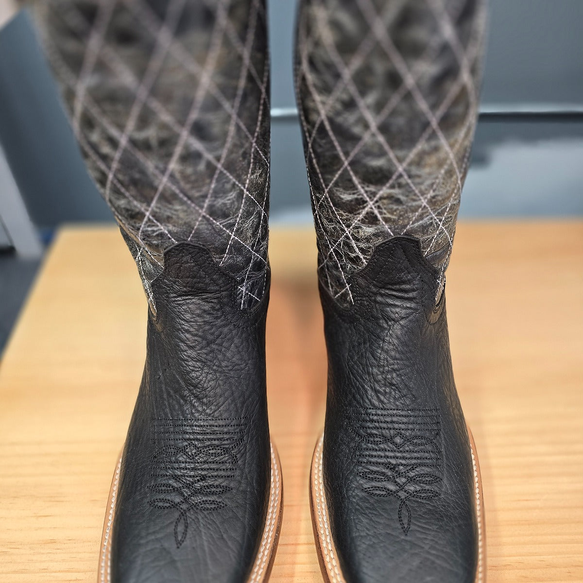 Hondo | Black Crazy Shoulder Cowboy Boots – 16" Black Crater Tops (Wide Square Toe)