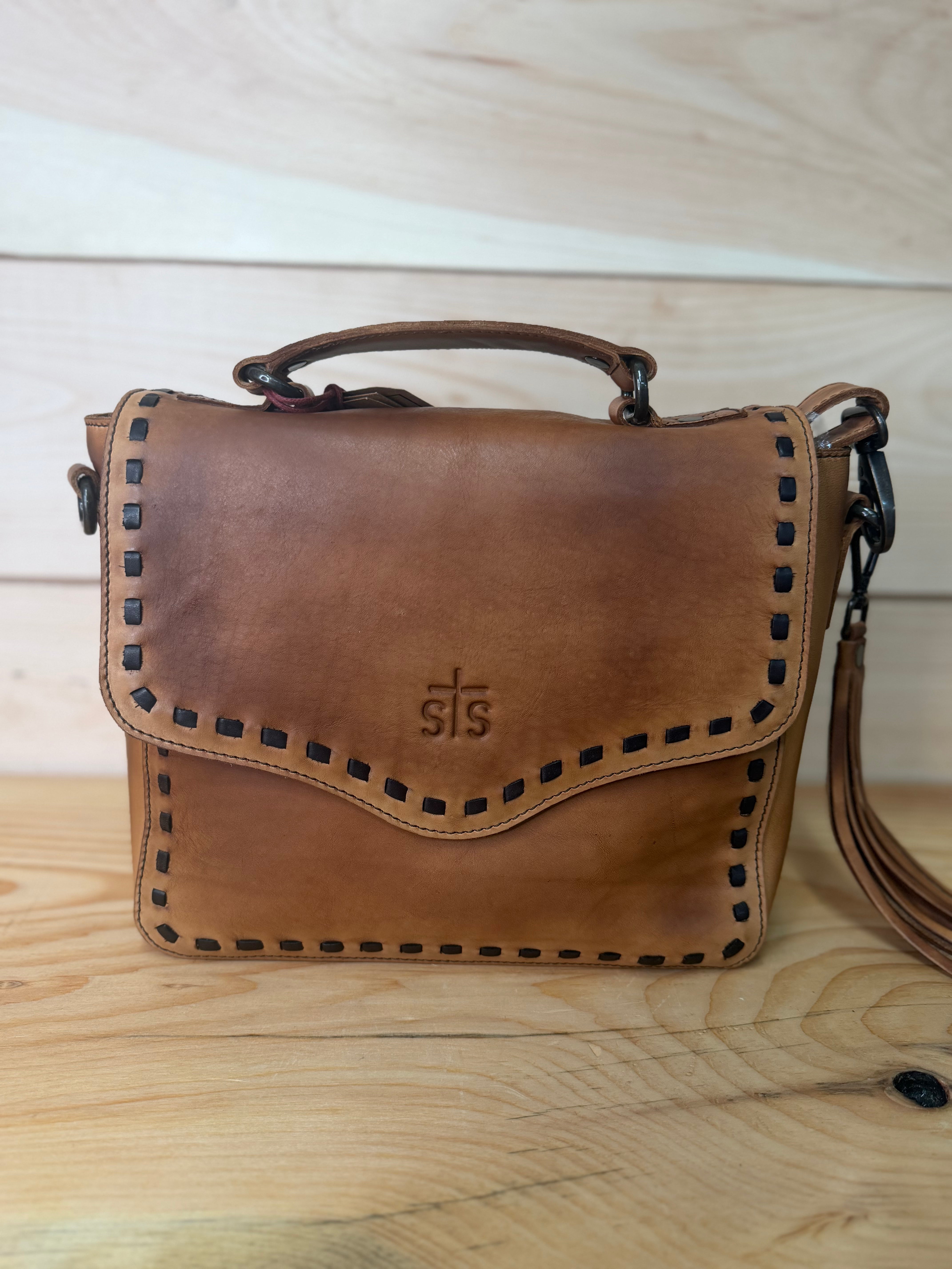 STS Ranchwear Bandera Tan Dakota Crossbody