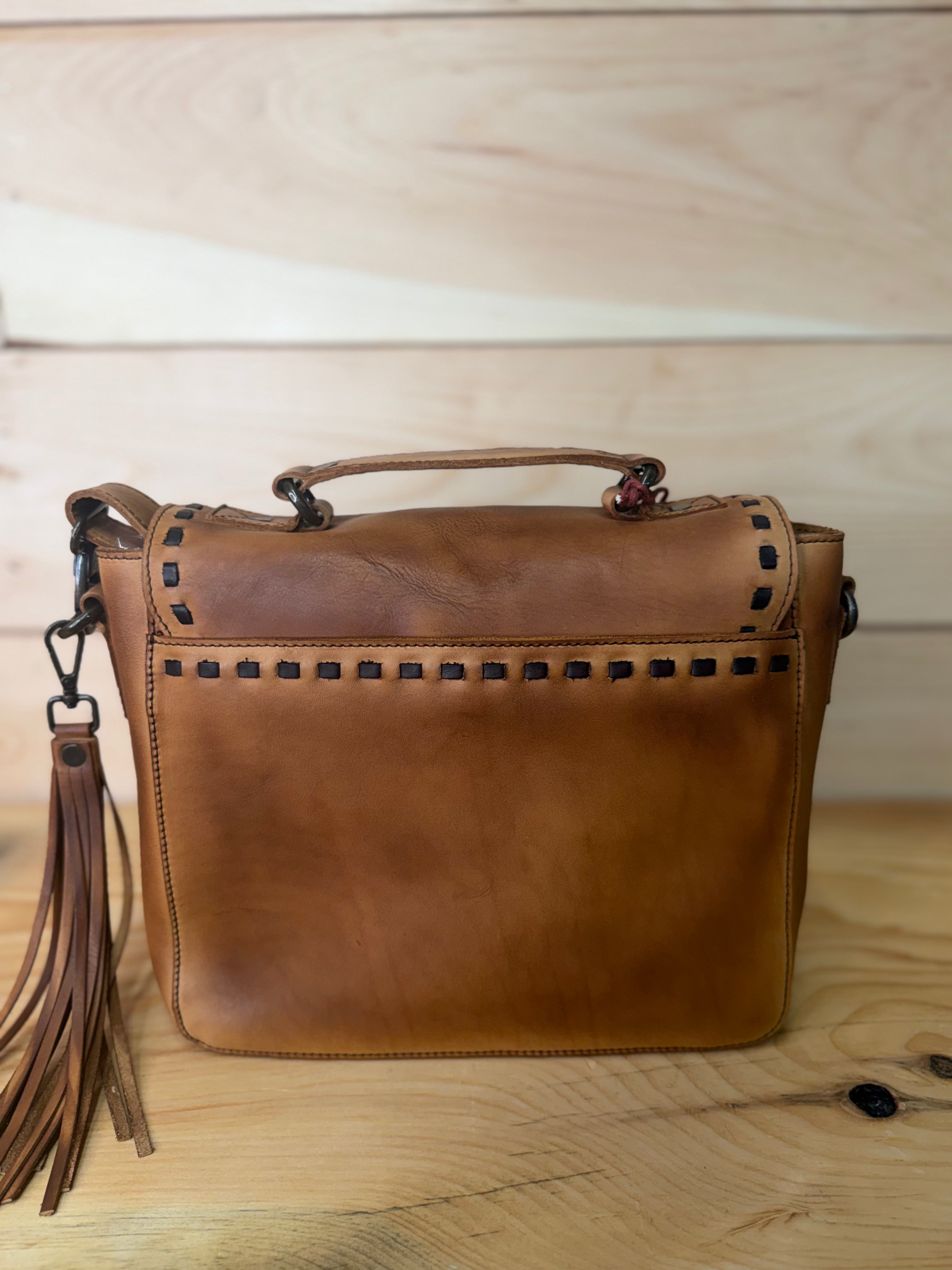 STS Ranchwear Bandera Tan Dakota Crossbody